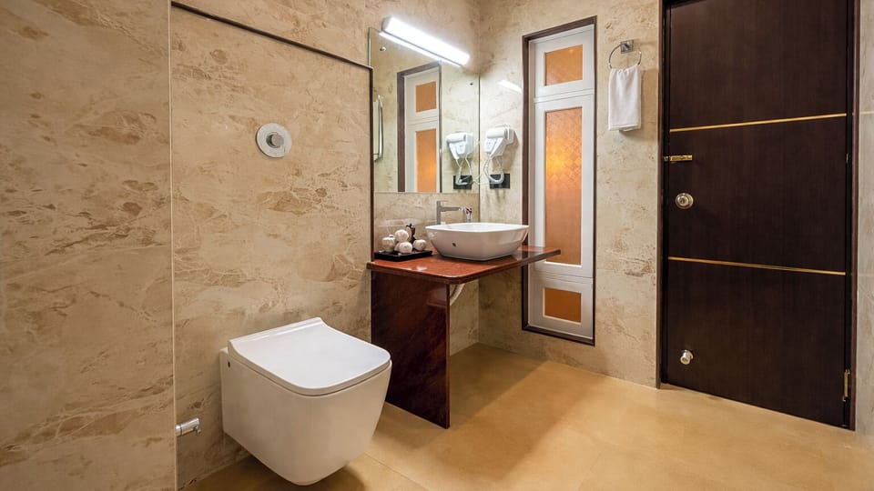 Executive Room, Balcony, Valley View | Bathroom | Towels