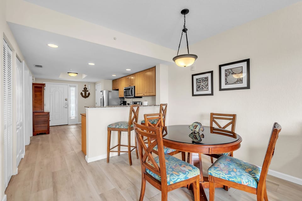 Extra Kitchen Counter Seating