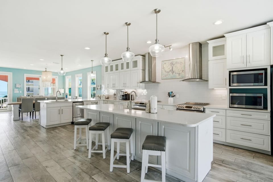 House, Multiple Beds (Graceful Memory) | Private kitchen | Oven, toaster
