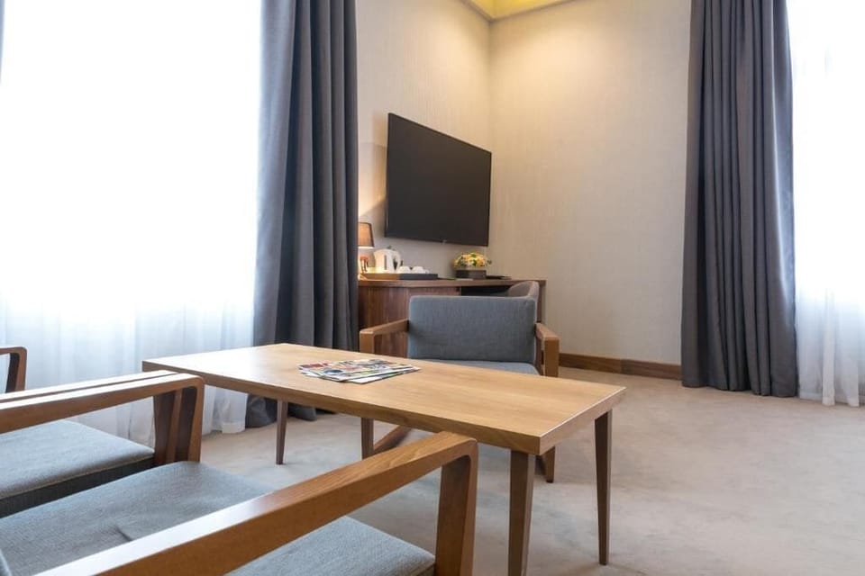 Executive Room, City View | Television