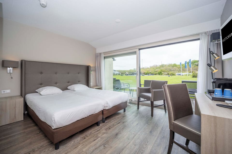 Unit with 2 Twin size beds