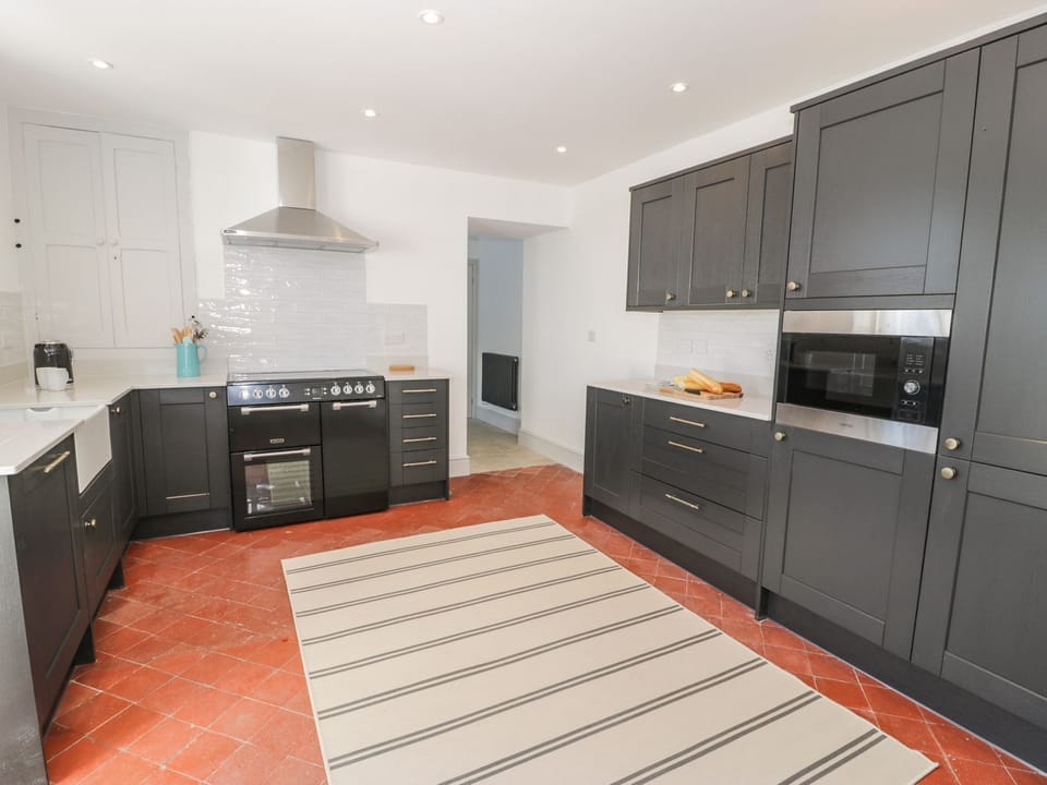 Fridge, microwave, dishwasher, toaster