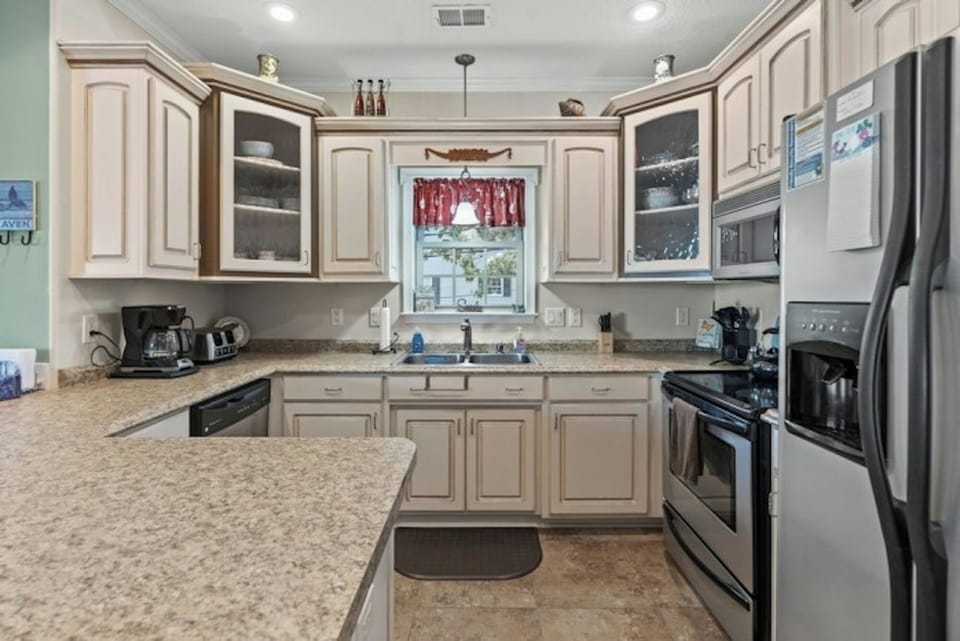 A chef 's dream kitchen, fully stocked and loaded.