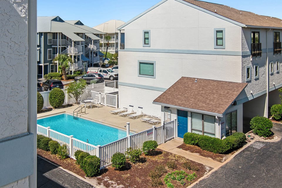 Pool view