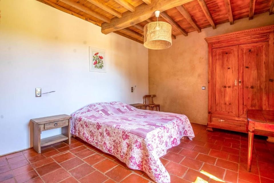 Ecogîte_Rural_Béarn_Pyrénées_Sud_Ouest_Chambre_RDC_Grand_lit