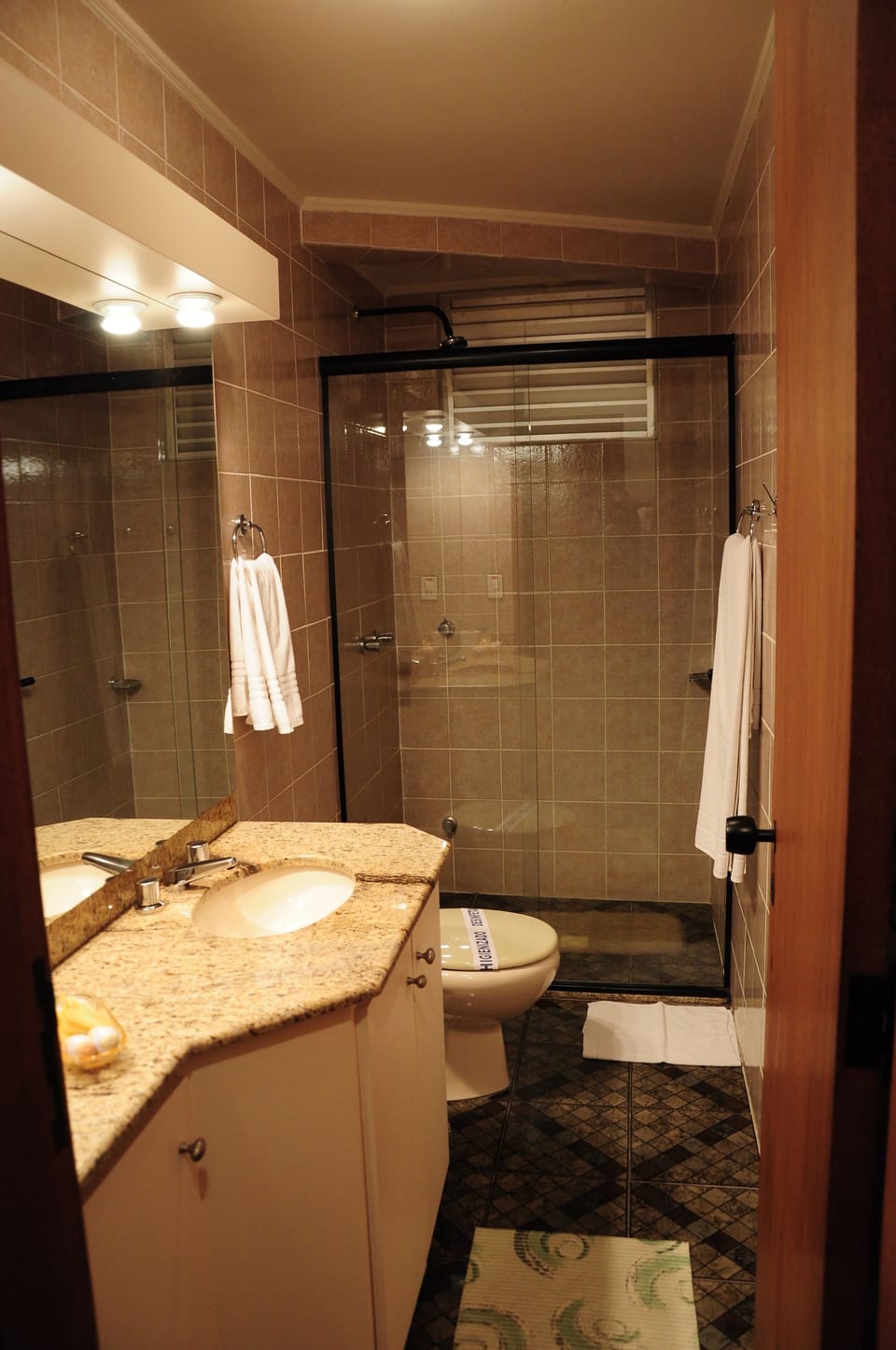Superior Double Room, Courtyard View | Bathroom | Shower, free toiletries, hair dryer, towels