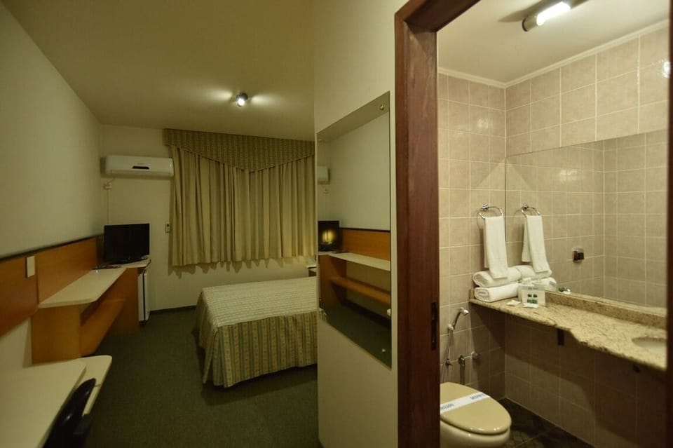 Superior Double Room, Courtyard View | Laptop workspace, free WiFi