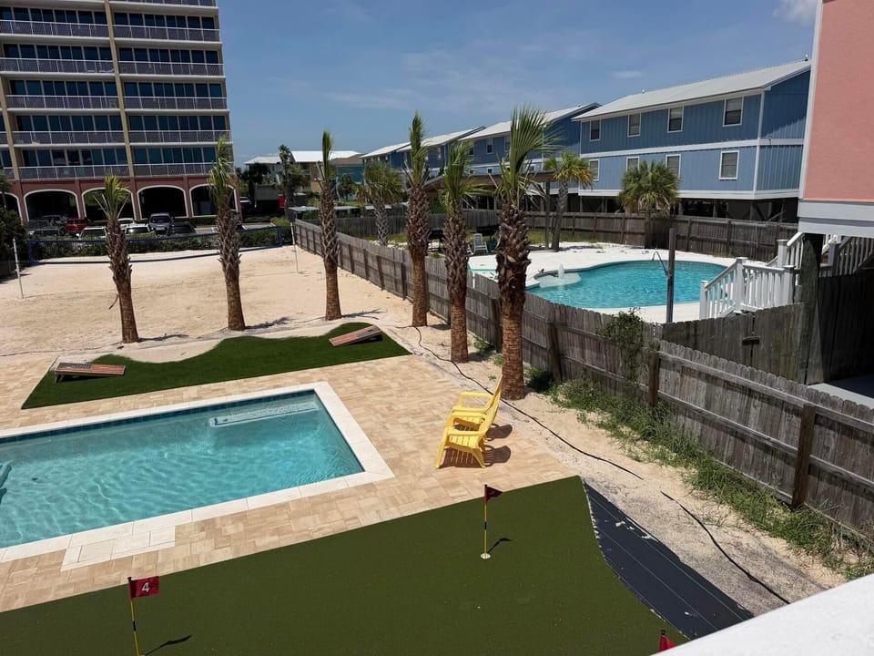House, Multiple Beds (Another Memory) | Pool