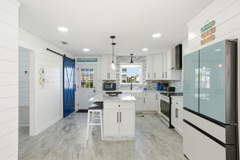 House, Multiple Beds (Another Memory) | Private kitchen | Oven, toaster