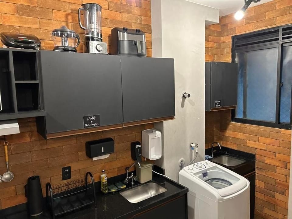 Fridge, cookware/dishes/utensils