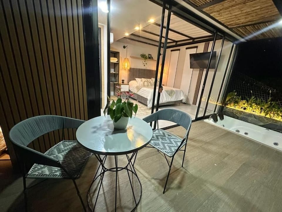 Deluxe Cabin, Mountain View | Free WiFi