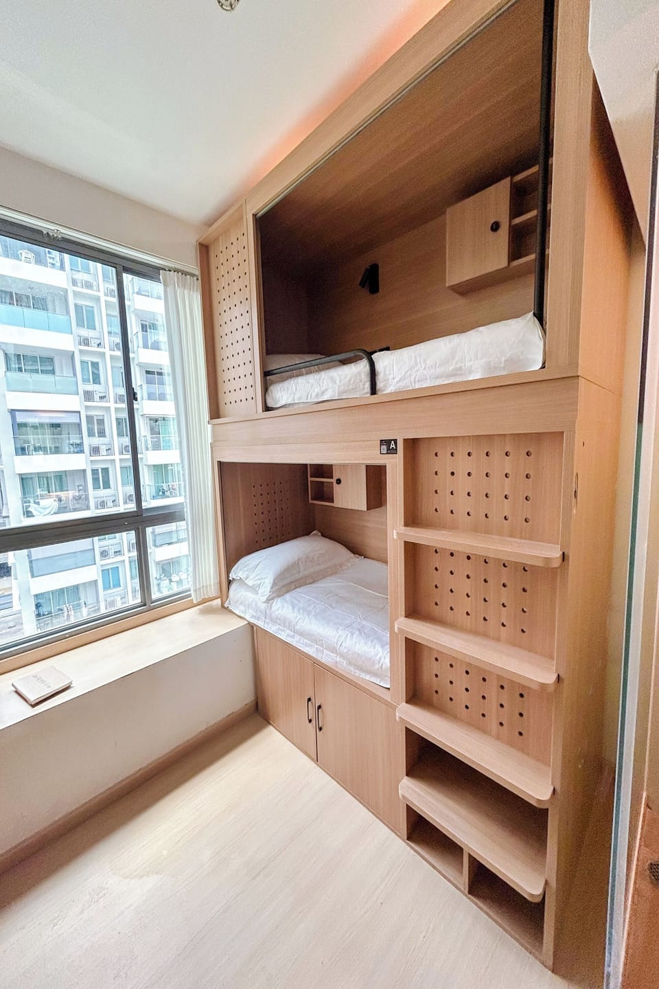 Deluxe Twin Room | Premium bedding, down comforters, memory foam beds, in-room safe