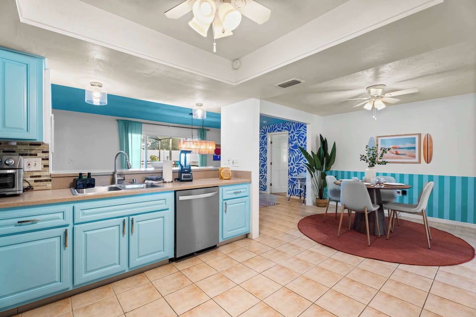 Cook, chat, snack, repeat—this kitchen makes every meal a mini celebration.