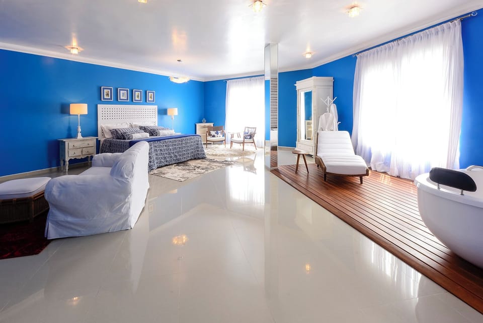 Luxury Triple Room, 1 Bedroom, City View | In-room safe, free WiFi, bed sheets