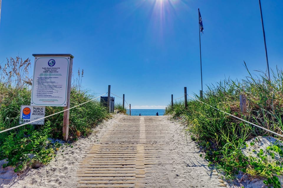 Public beach access nearby—an easy walk straight to the shoreline and open ocean views
