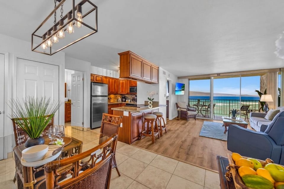 Bright and airy layout designed to maximize views of the sparkling shoreline and the dramatic Maui mountain range.