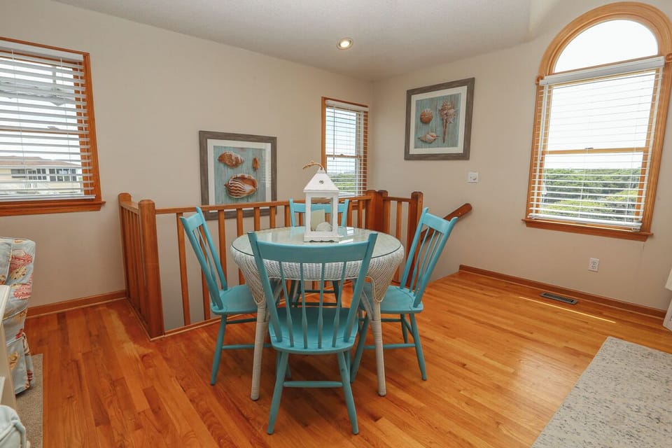 Dining 2 2022
