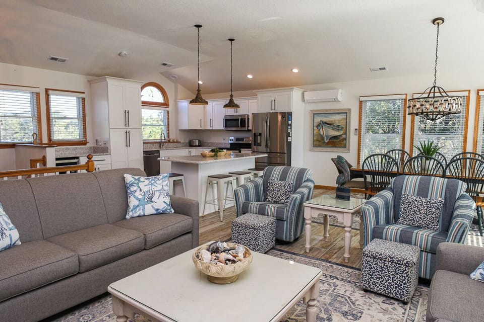 Living Room 2025