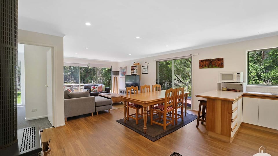 Open Plan Living/Dining Area