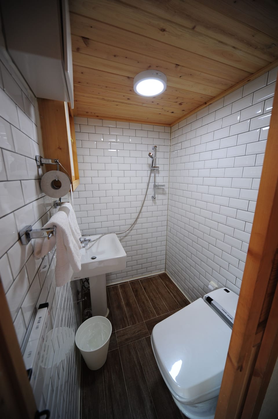 Family Duplex, Non Smoking, Private Bathroom | Bathroom | Shower, free toiletries, hair dryer, slippers