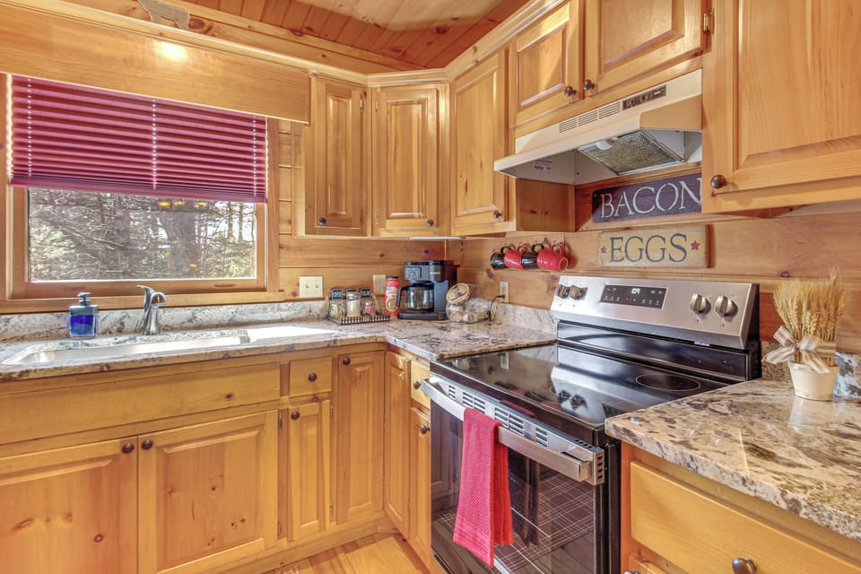 Kitchen | Main Floor | Cooking Basics | Keurig & Drip Coffee Maker