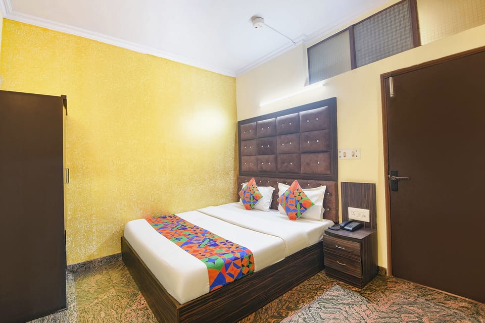 Deluxe Room | Egyptian cotton sheets, premium bedding, soundproofing, free WiFi