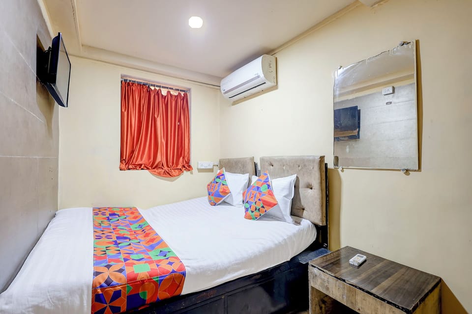 Deluxe Room | Egyptian cotton sheets, premium bedding, in-room safe, free WiFi