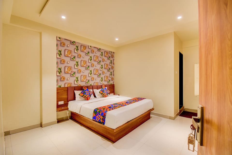 Deluxe Room | Egyptian cotton sheets, premium bedding, in-room safe, free WiFi