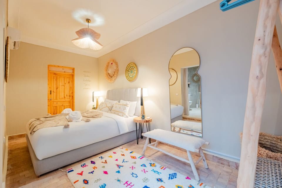 Chambre spacieuse et lumineuse