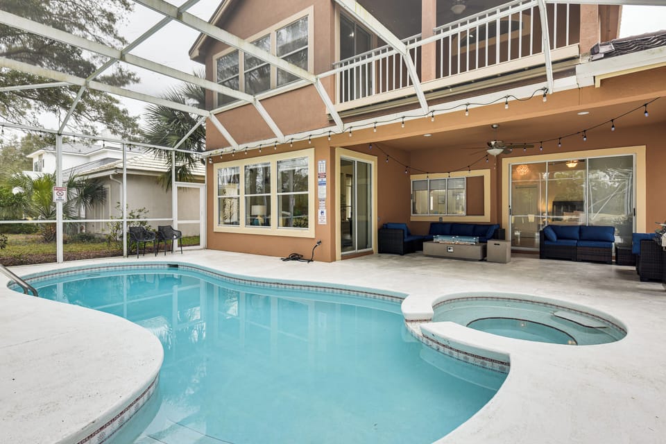 House (3 Bedrooms) | Front of property