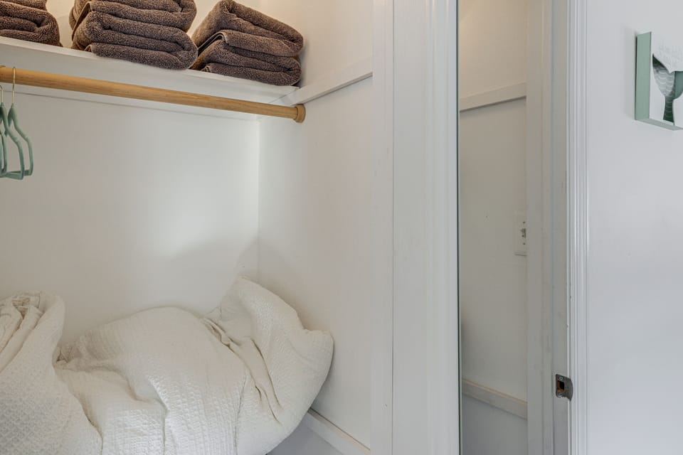 Apartment (1 Bedroom) | Interior