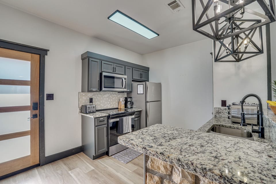 House (2 Bedrooms) | Interior