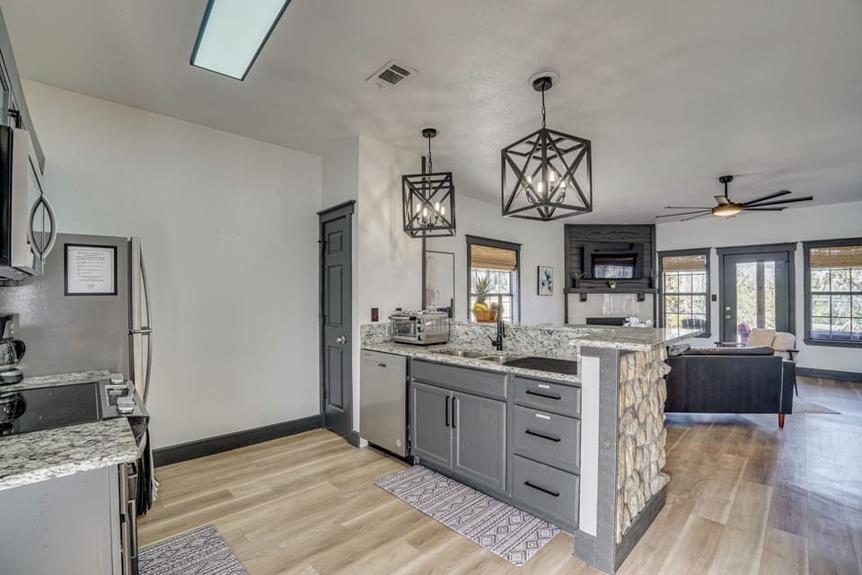 House (2 Bedrooms) | Interior