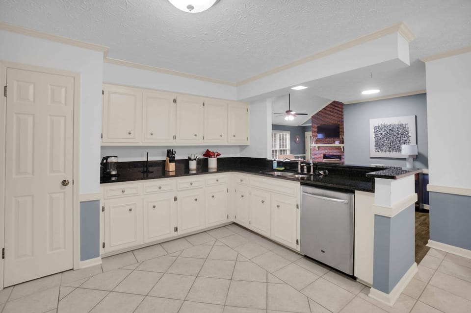 House | 4 bedrooms, high-speed internet