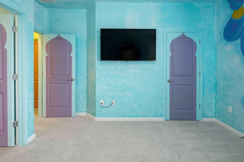House | 15 bedrooms