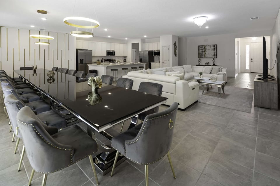 House | 15 bedrooms, high-speed internet