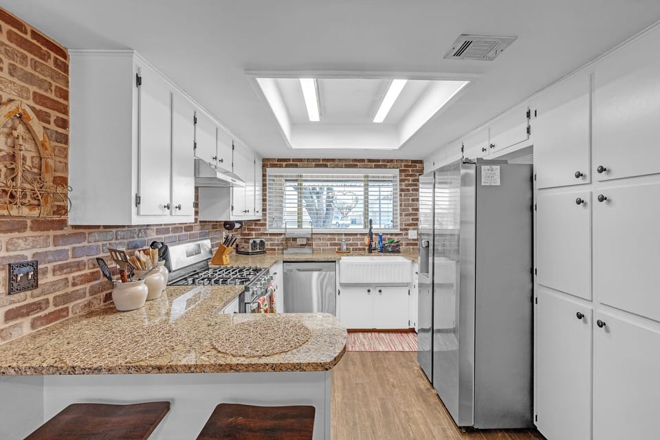 House, 3 Bedrooms | Private kitchen | Coffee/tea maker, fridge, oven, toaster