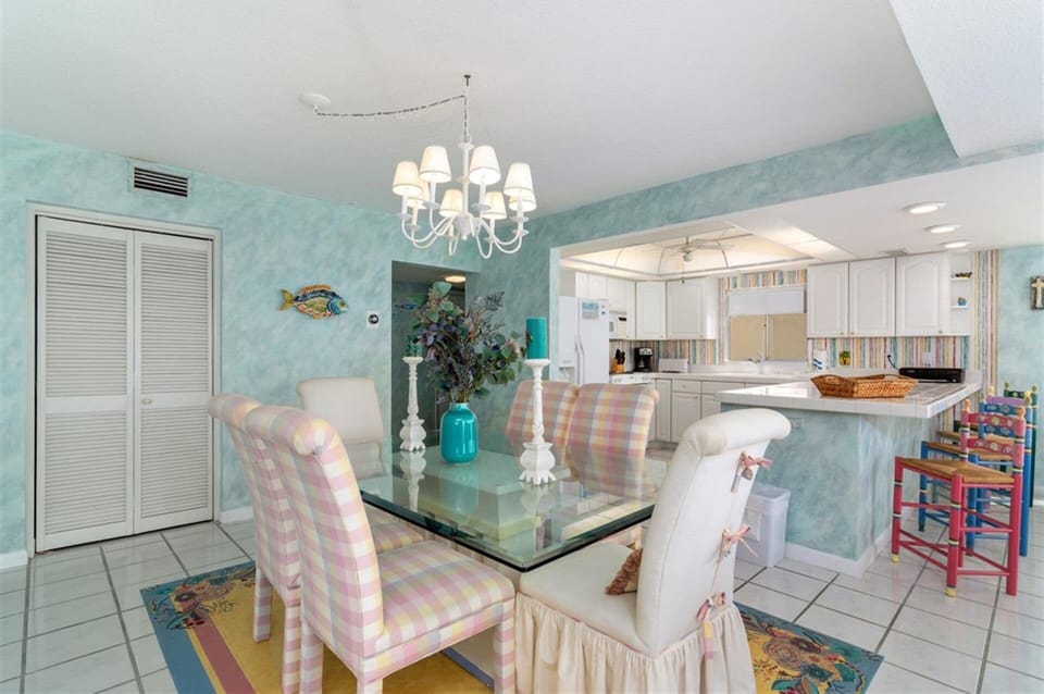 Condo, 3 Bedrooms | Dining