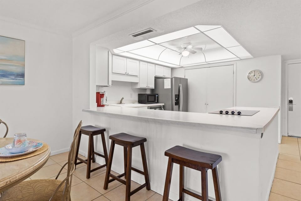 Condo, 2 Bedrooms | Private kitchen | Coffee/tea maker, fridge, oven, stovetop