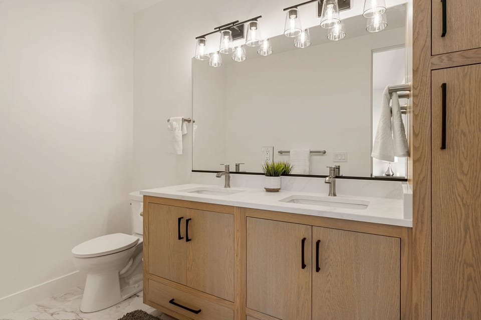 Unit C - Bathroom