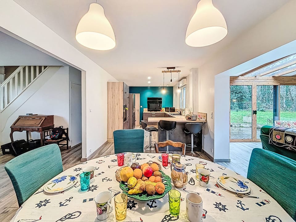 Kitchen / Dining Room