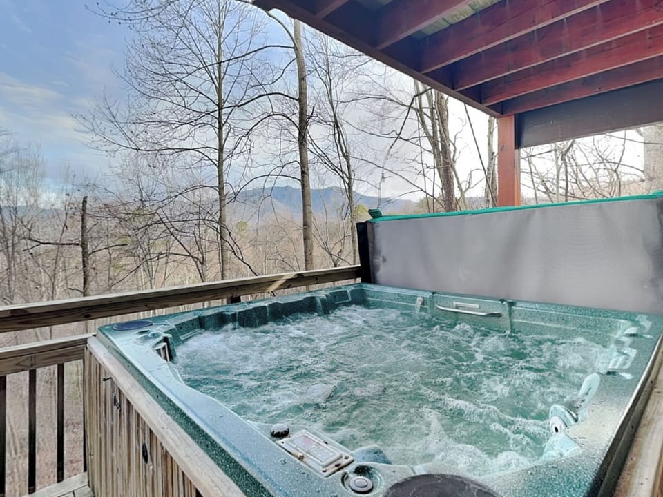 Hot Tub + Mountain Views