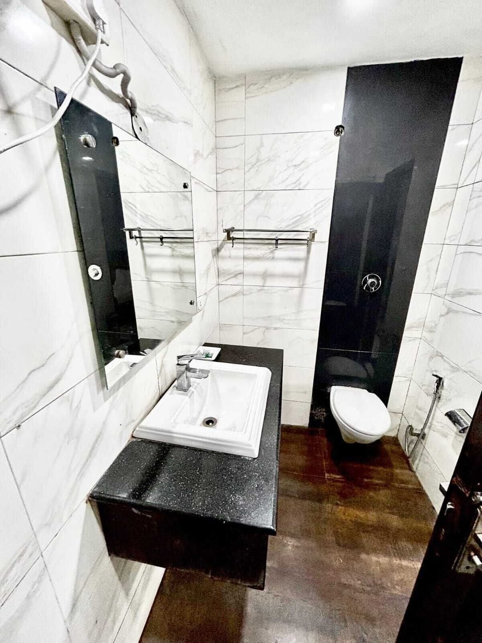 Double Room | Bathroom | Separate tub and shower, towels, soap, shampoo