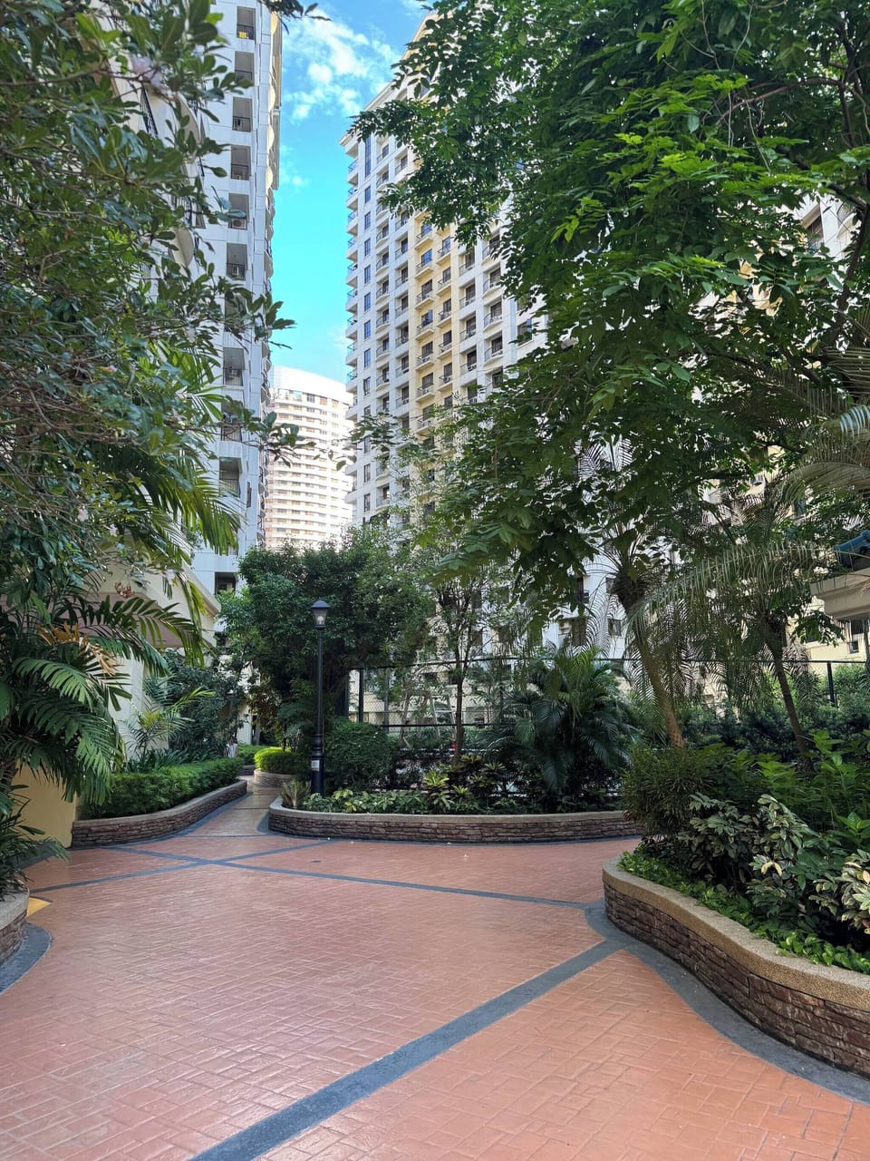 Apartment, 1 Bedroom, Accessible, City View | Property grounds