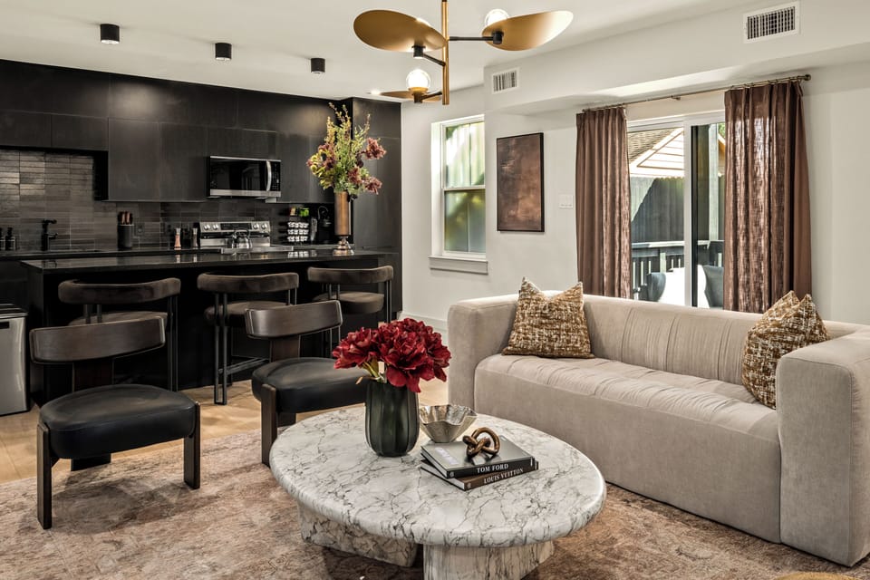Seamless flow from lounge to kitchen, creating the perfect setting!