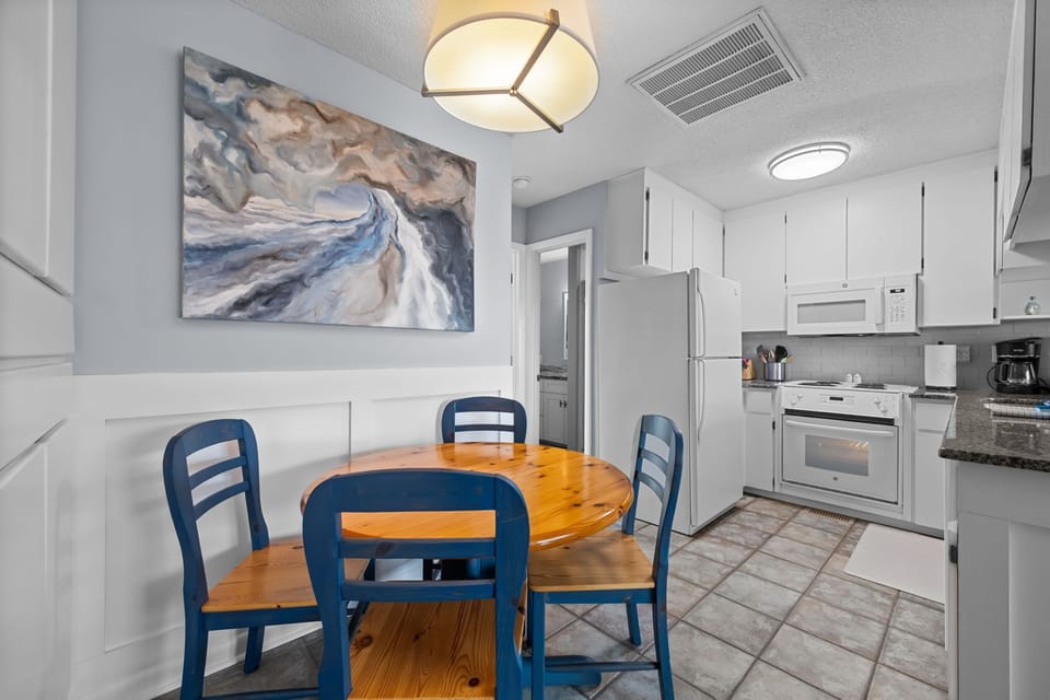Bright kitchen + dining—easy meals, easy flow