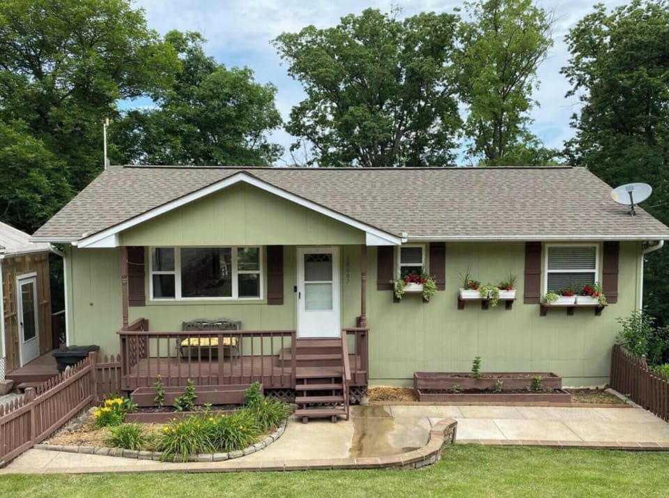 Welcome to Fox Fire Lake House, tucked in the trees on Table Rock Lake