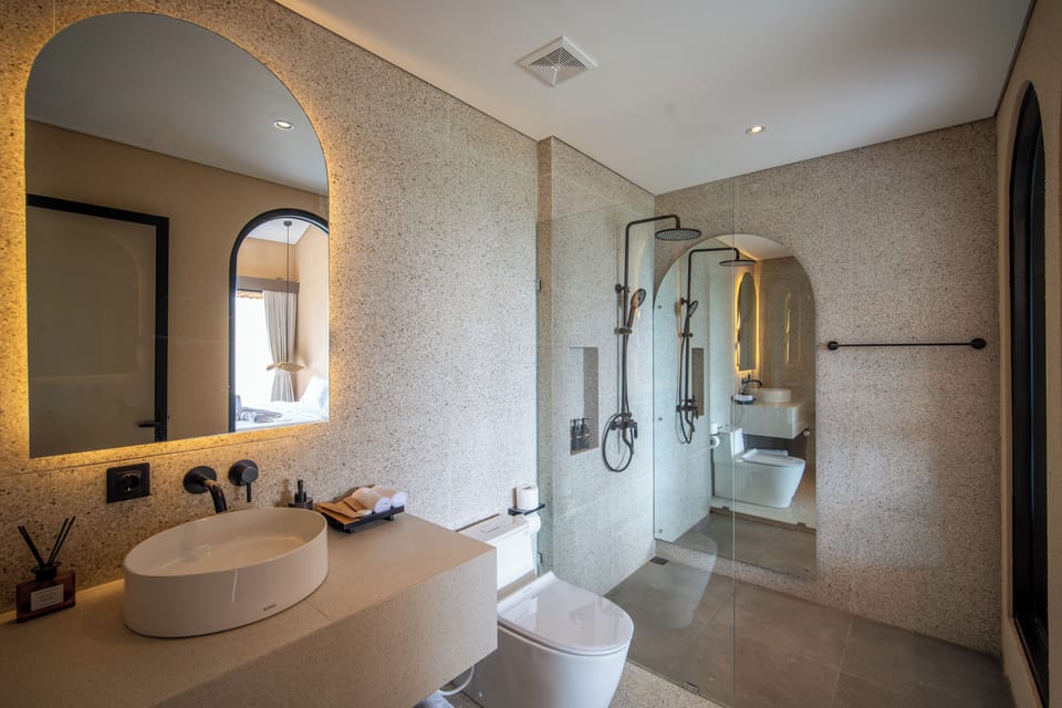 Panoramic Villa, 1 Bedroom, Private Pool, Mountain View | Bathroom | Shower, free toiletries, hair dryer, towels