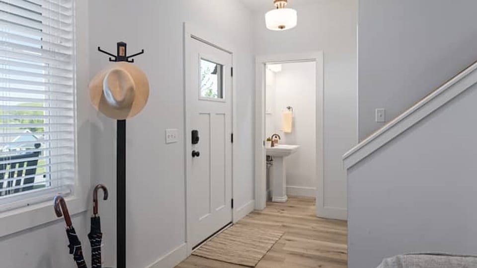 Entryway | Half Bath