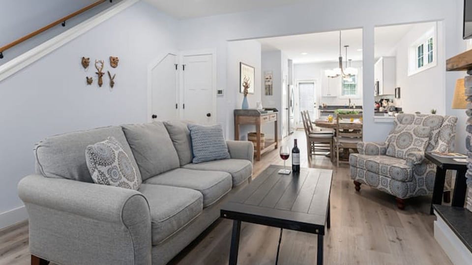 Open Floor Plan for ease of Entertaining